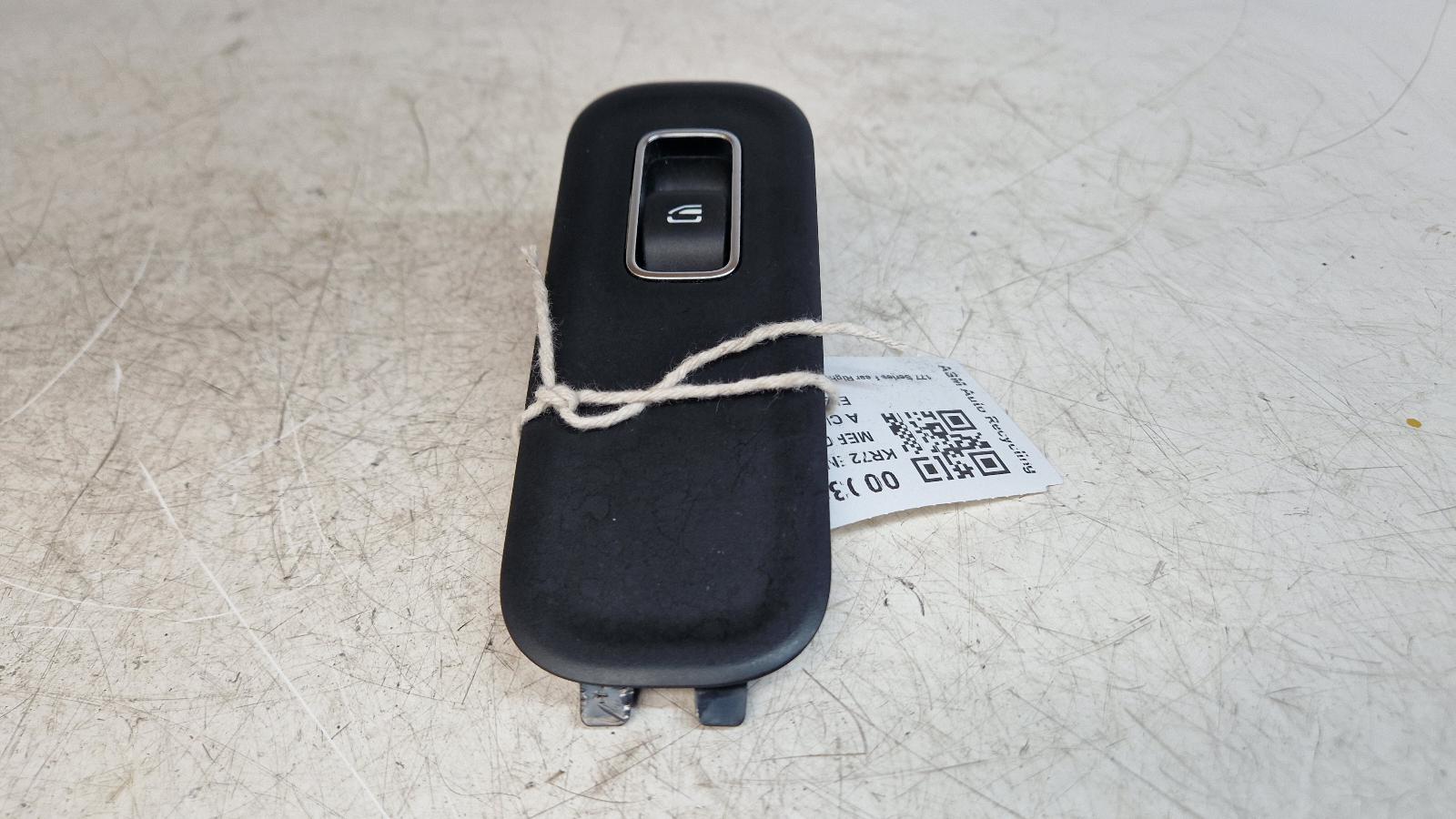 View Auto part Elect. Window Switch Mercedes A Class 2023