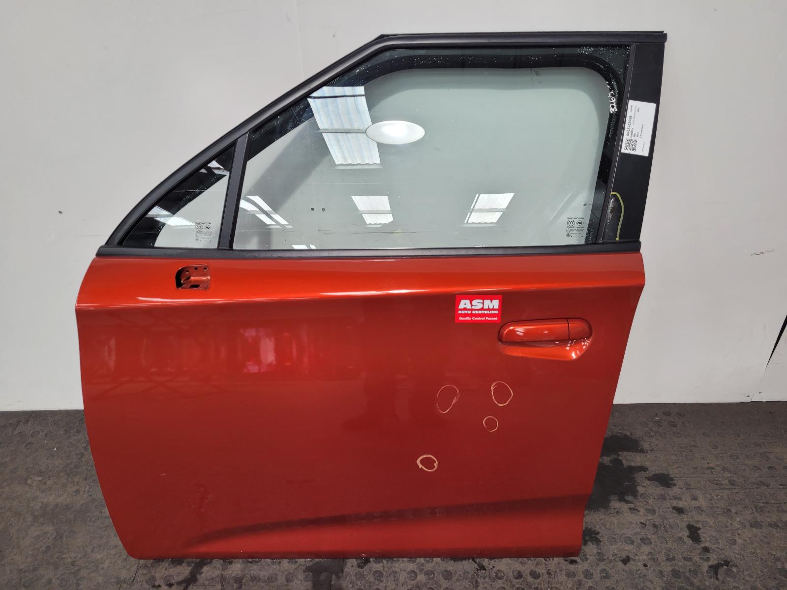 View Auto part L Front Door Mg Mg3 2019