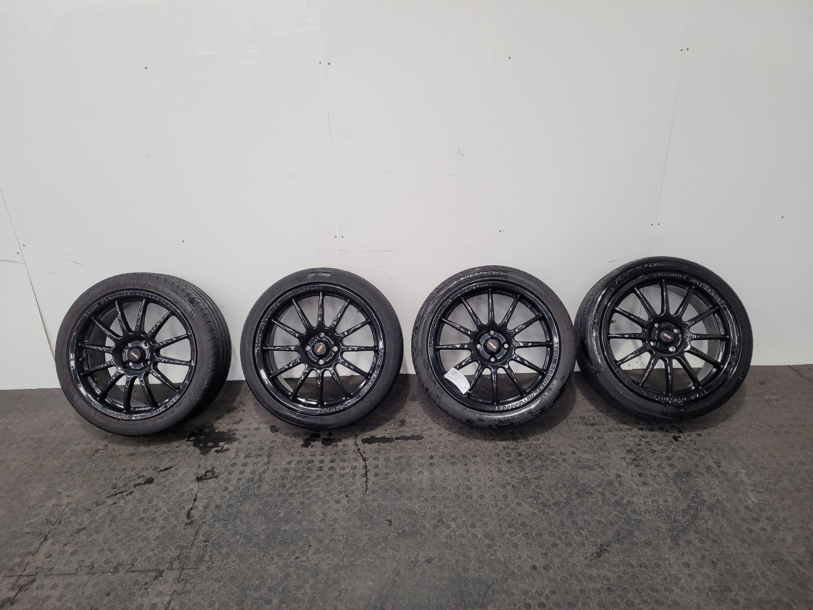 View Auto part Wheel Set Mini (bmw) Mini 2005