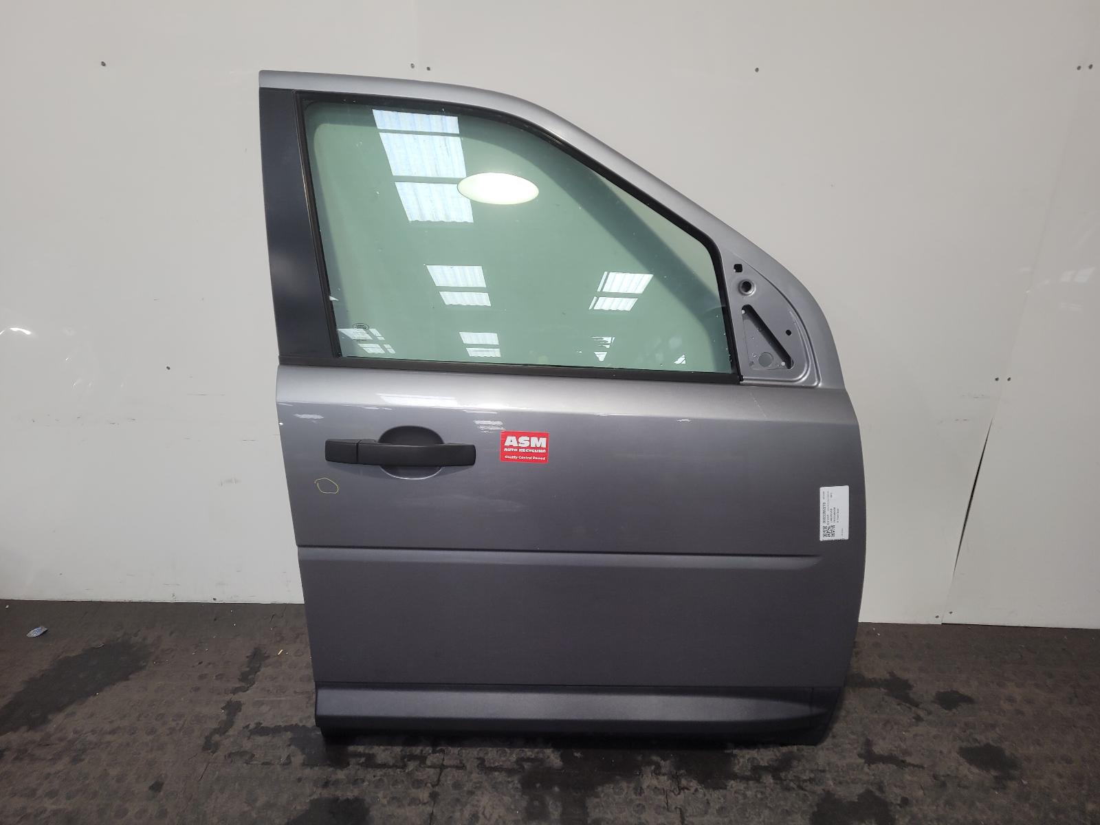 View Auto part R Front Door Land Rover Freelander 2012
