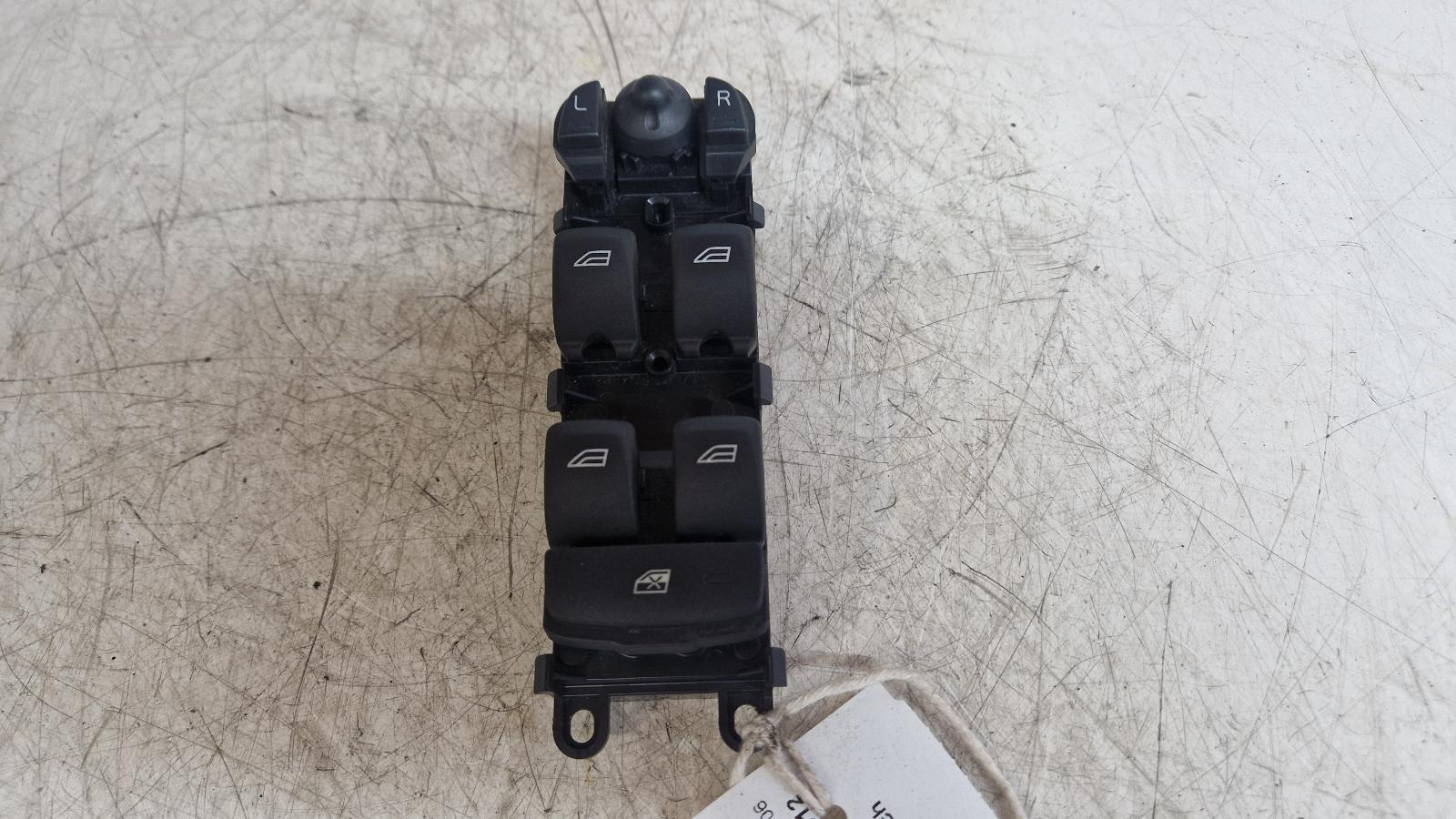 View Auto part Elect. Window Switch Land Rover Freelander 2012