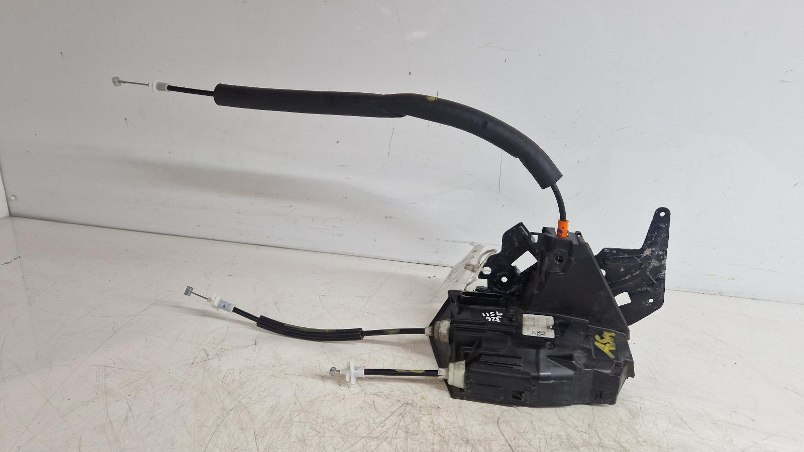 View Auto part Door Lock Assembly Jaguar Xe 2015