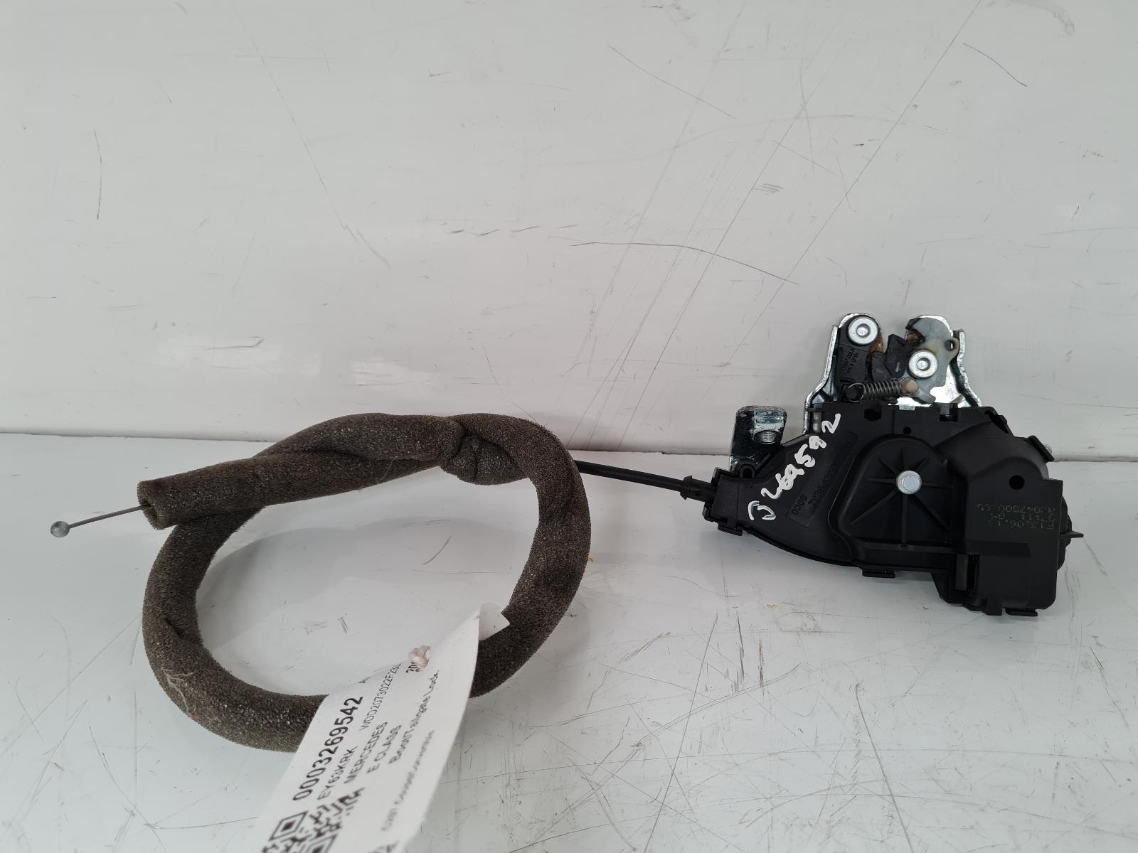 View Auto part Bootlid/Tailgate Lock Mercedes E Class 2013