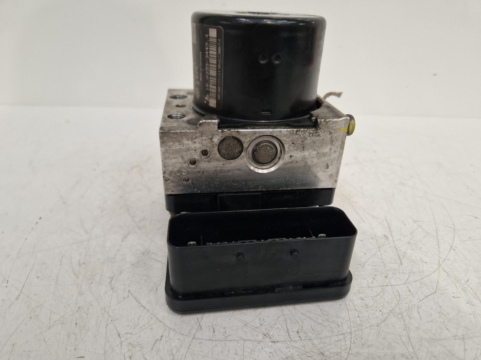 View Auto part ABS Pump/Modulator Volkswagen Touran 2010