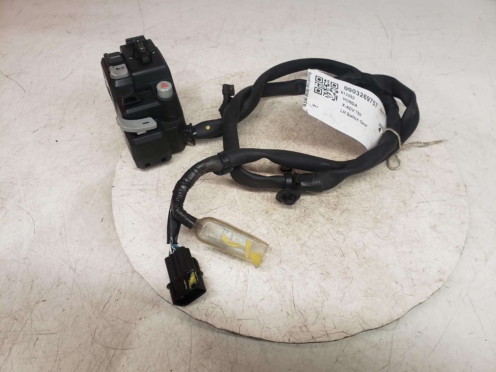 View Auto part LH Switch Gear Honda X-adv 750 2021