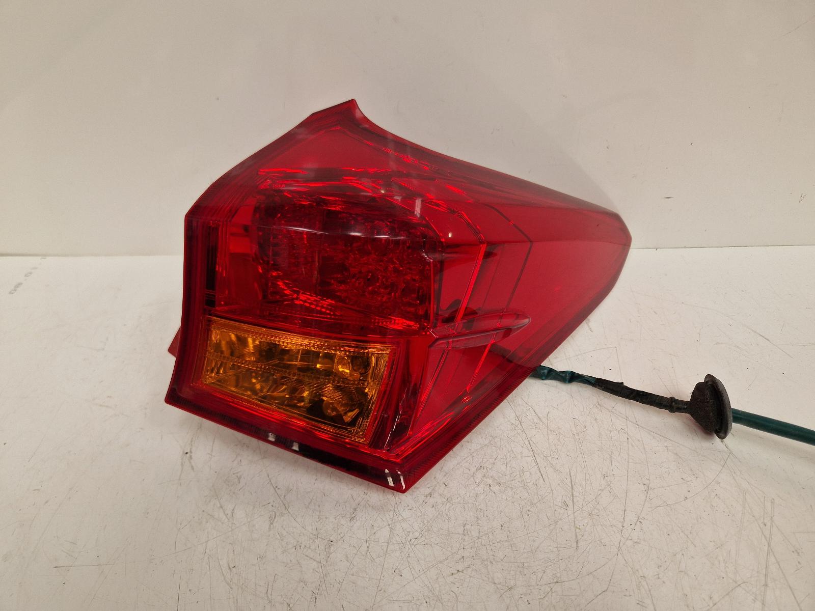 View Auto part R Taillight Toyota Auris 2014