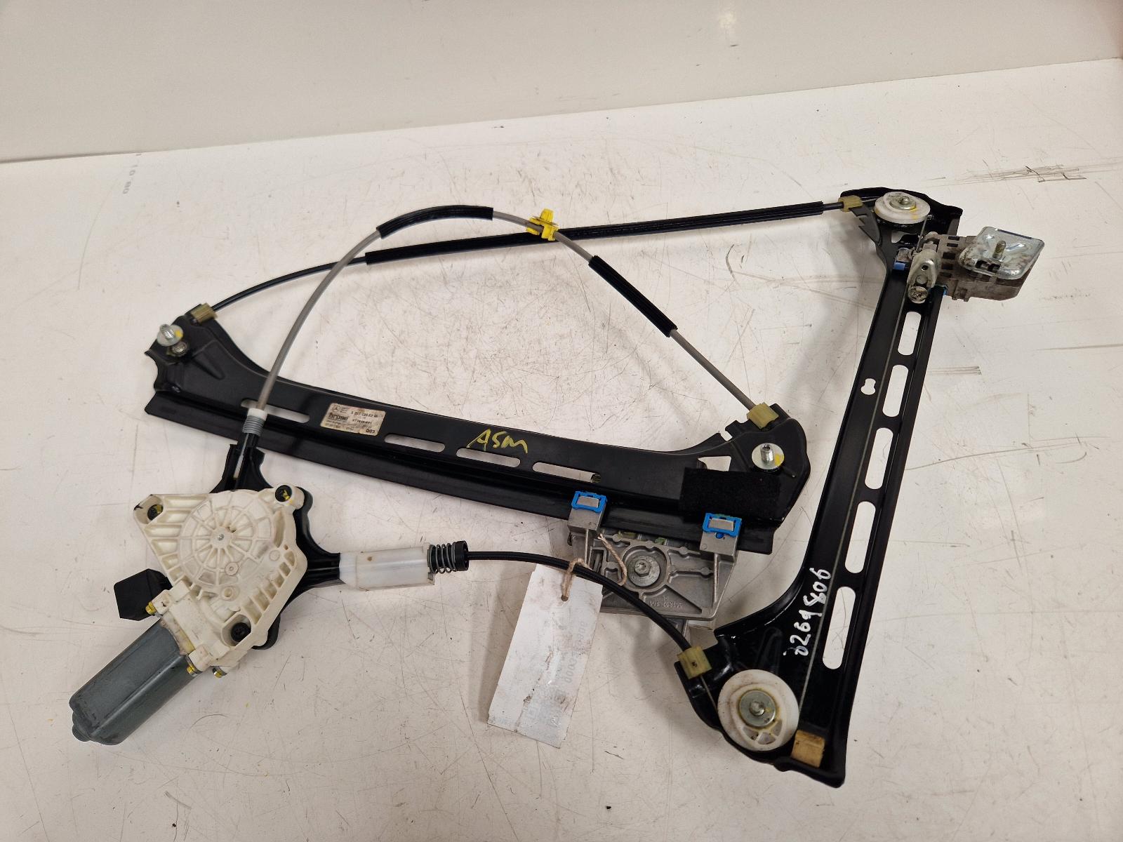 View Auto part RF Window Regulator Mercedes E Class 2009