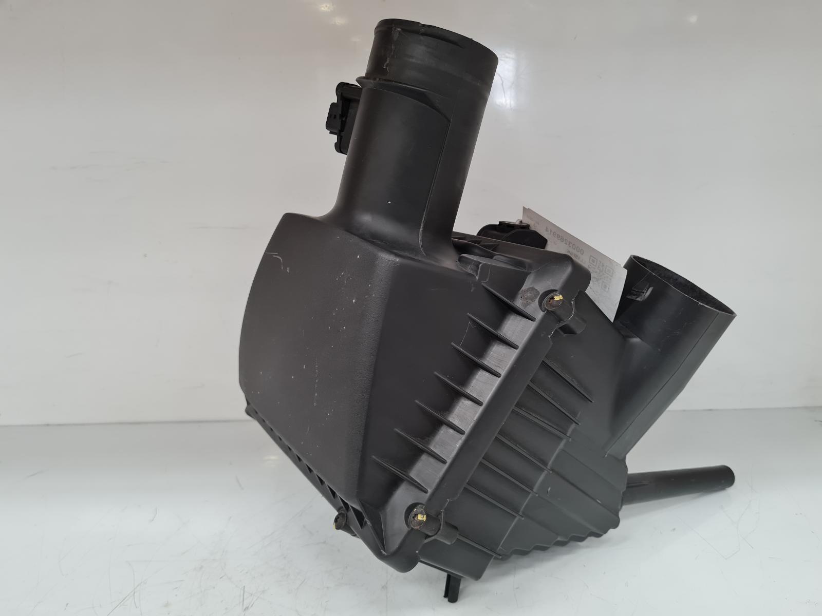 View Auto part Air Flow Meter Renault Trafic 2015