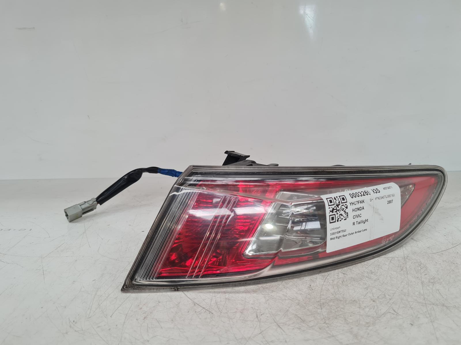View Auto part R Taillight Honda Civic 2007