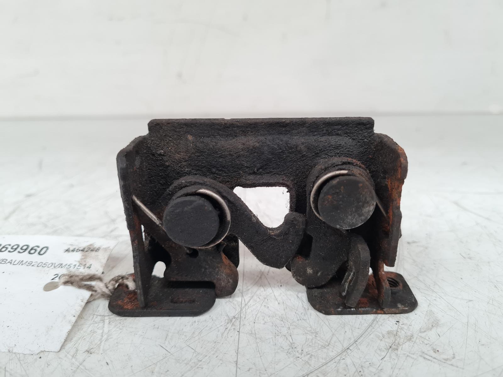 View Auto part Bonnet Latch Bmw 1 Series 2010