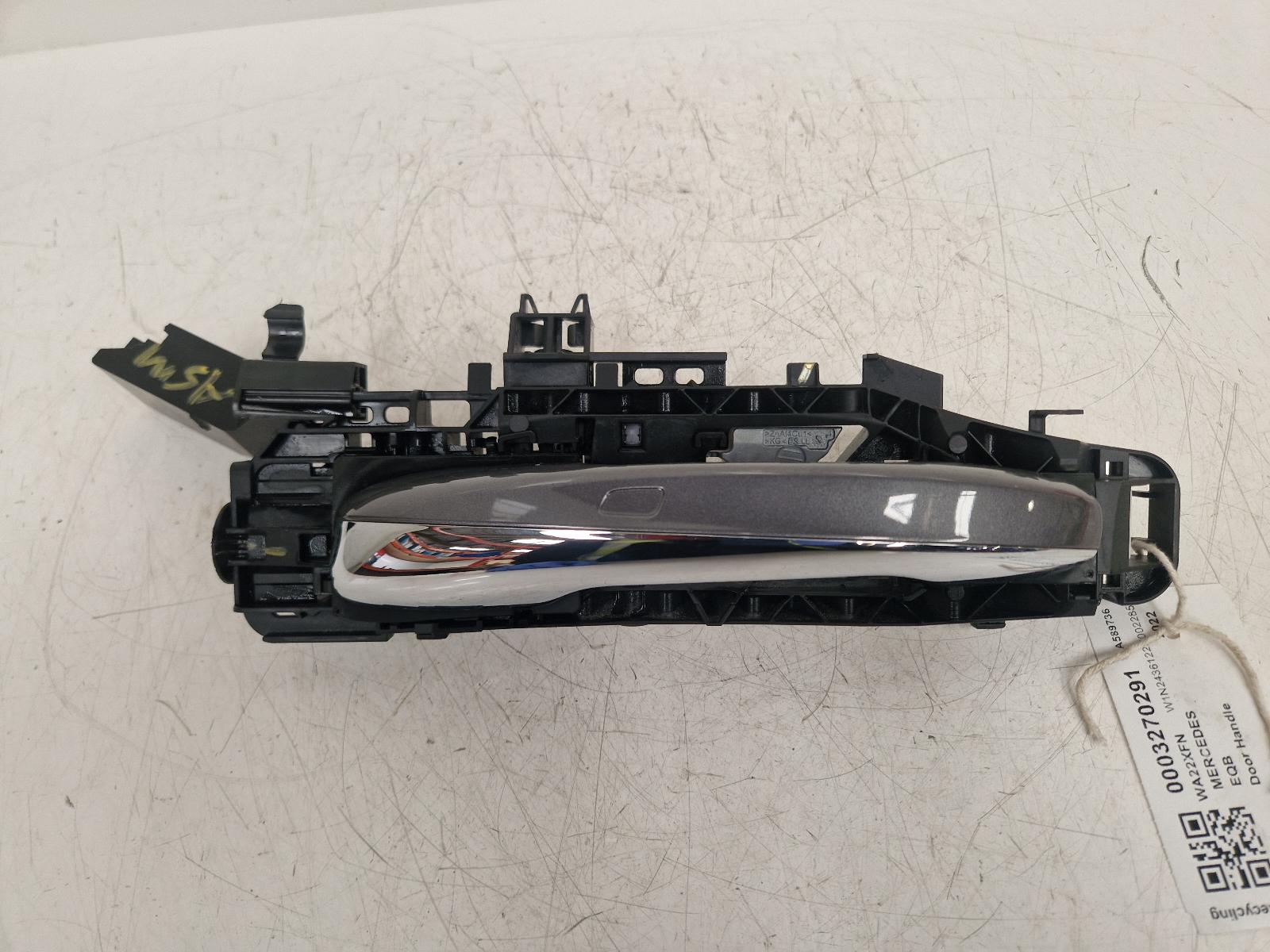 View Auto part Door Handle Mercedes Eqb 2022