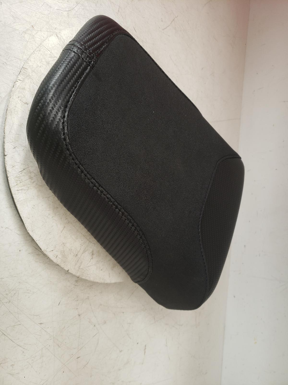View Auto part 2nd Seat (Rear Seat) Suzuki Sv650 2010