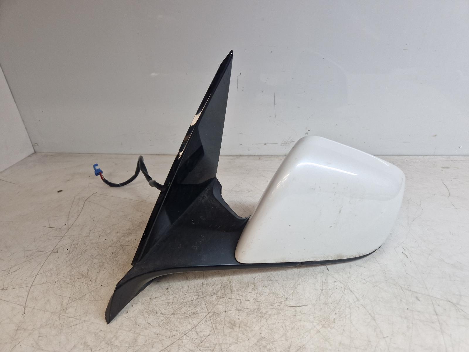 View Auto part L Door Mirror Tesla Model Y 2023