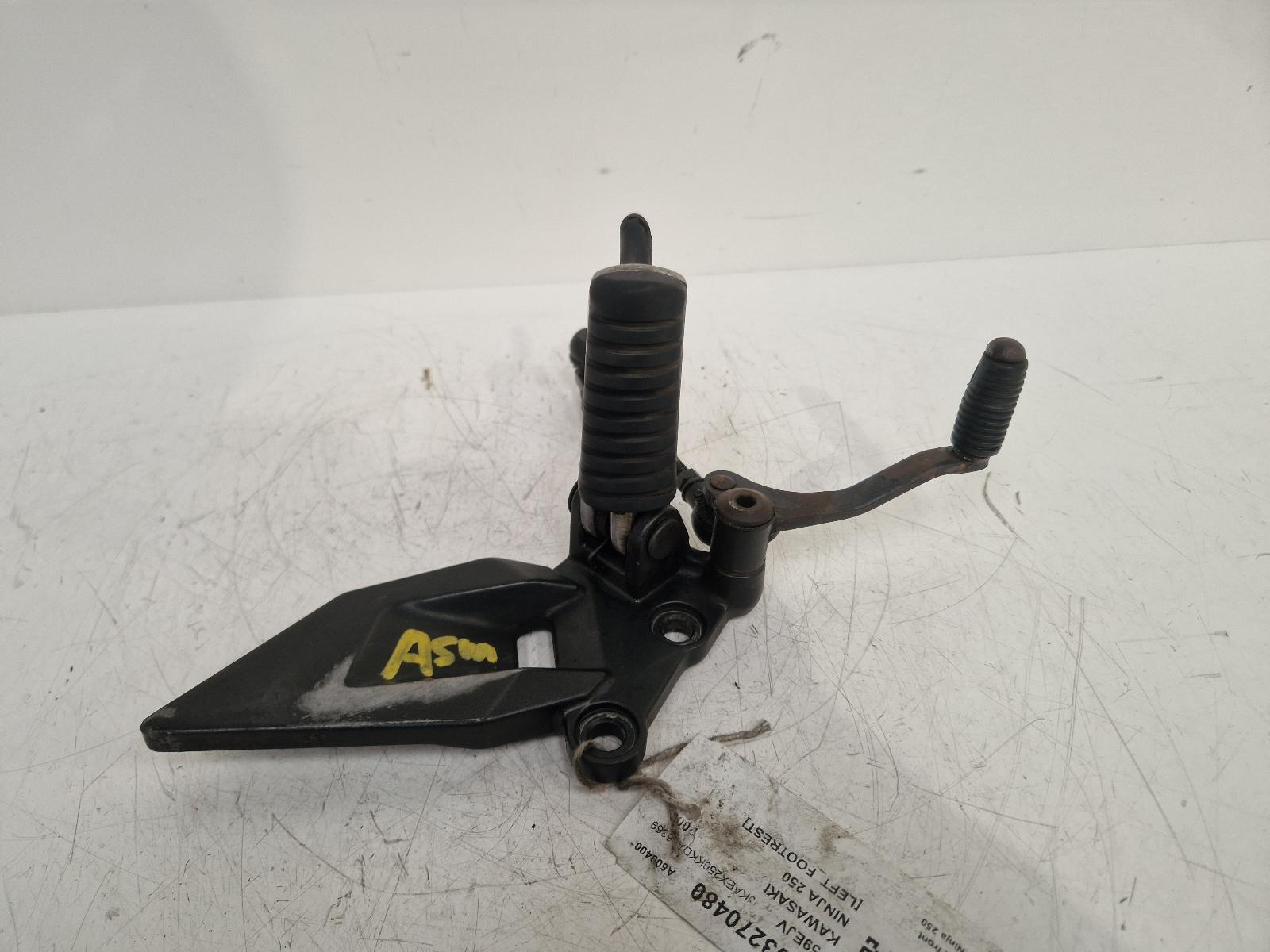 View Auto part Left Footrest Kawasaki Ninja 250 2009