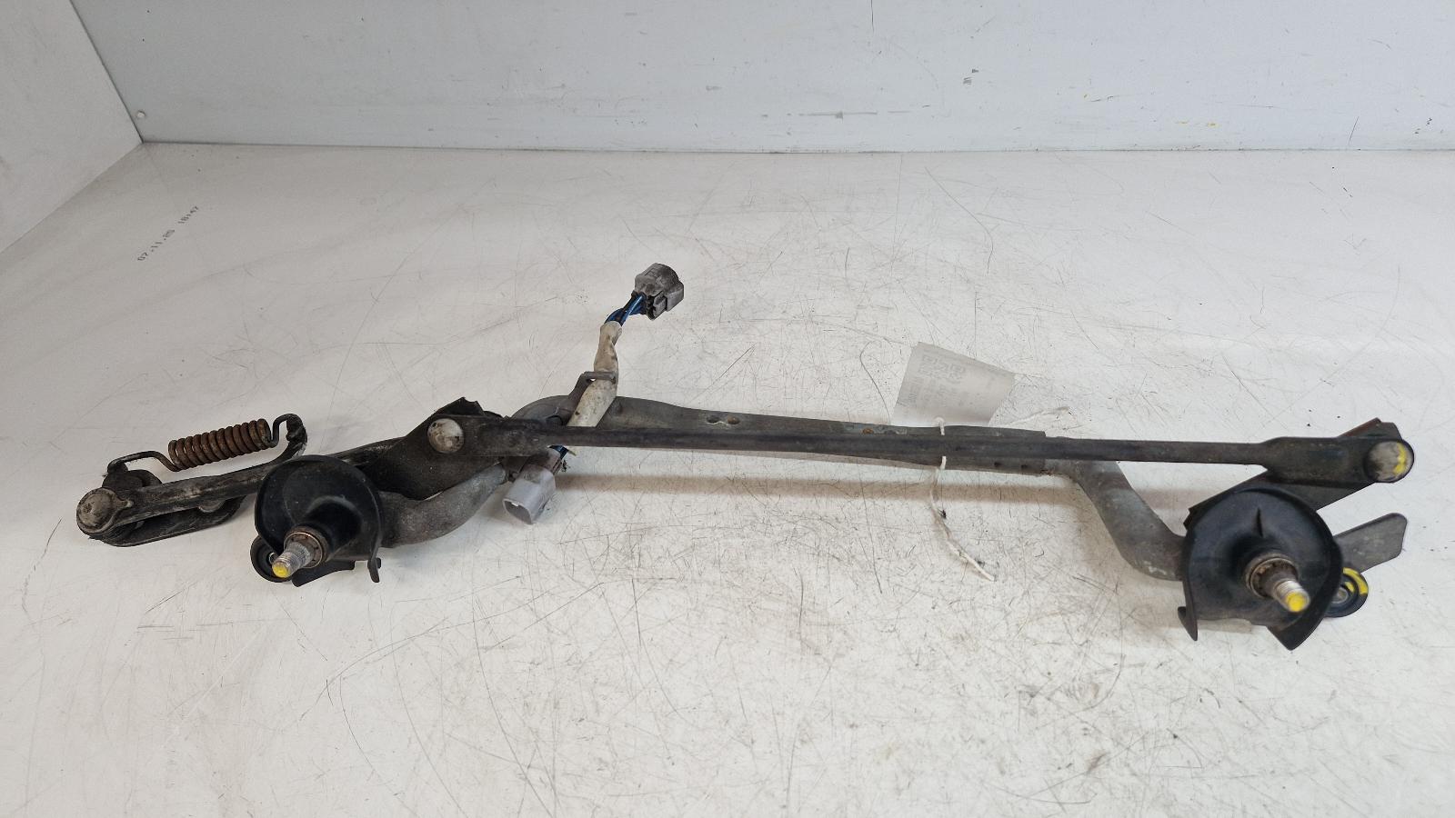 View Auto part Wiper Linkage Toyota Prius 2009