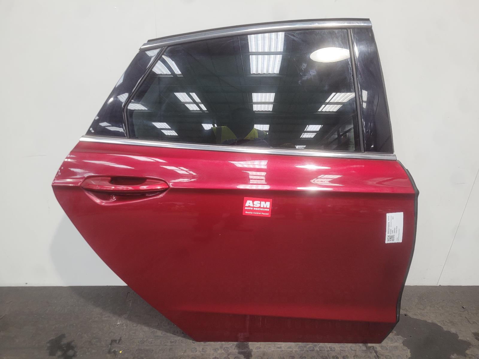 View Auto part R Rear Door Ford Mondeo 2016