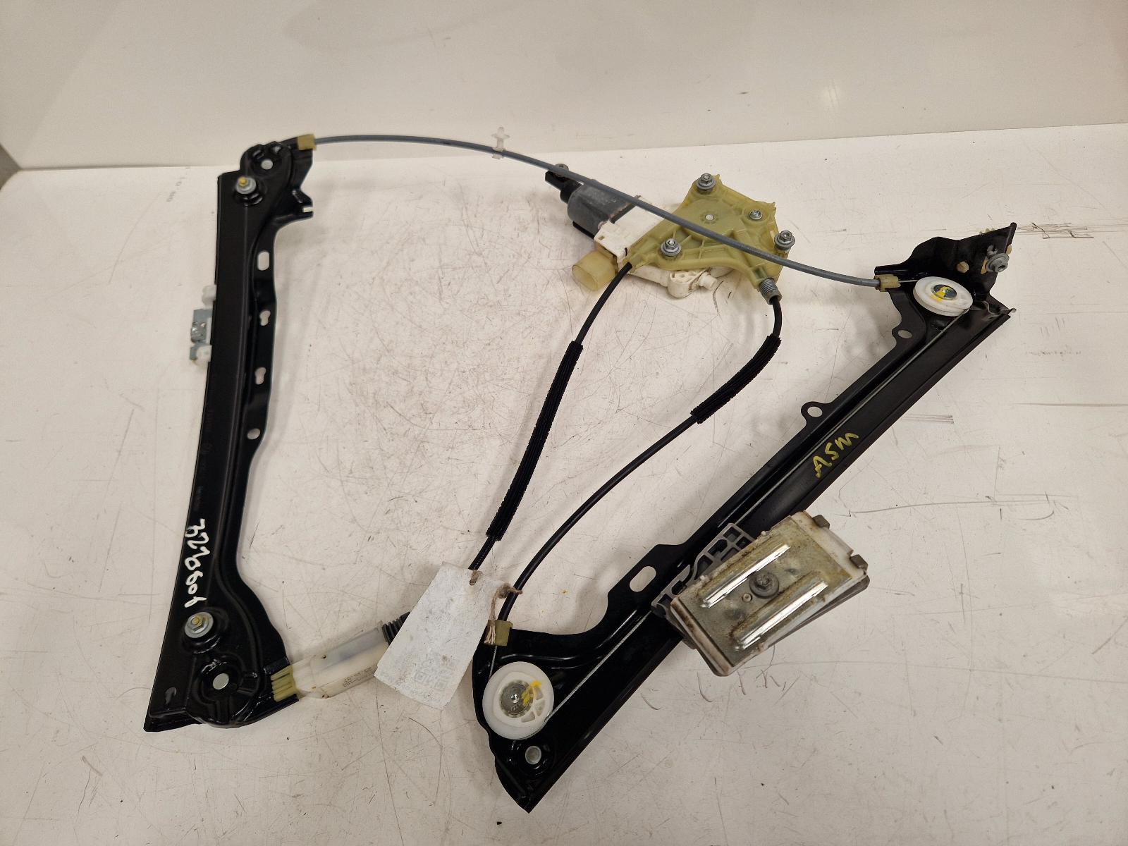 View Auto part RF Window Regulator Bmw 3 Series 2007