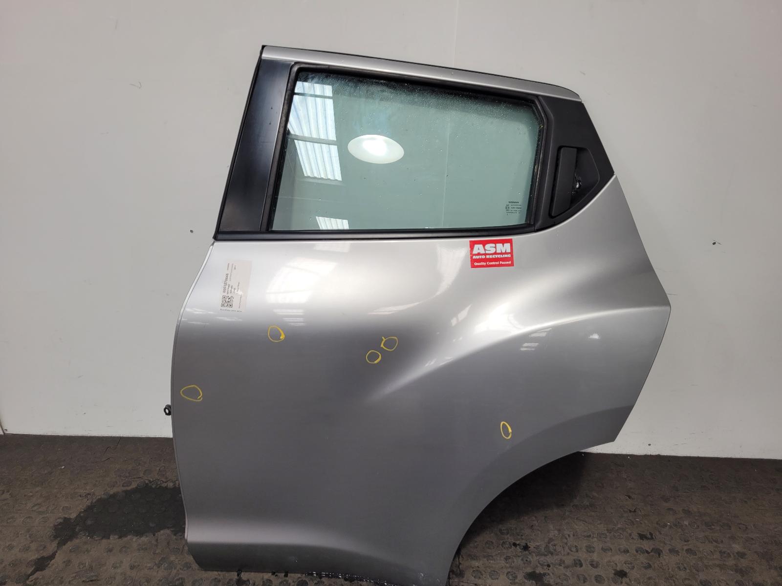 View Auto part L Rear Door Nissan Juke 2011