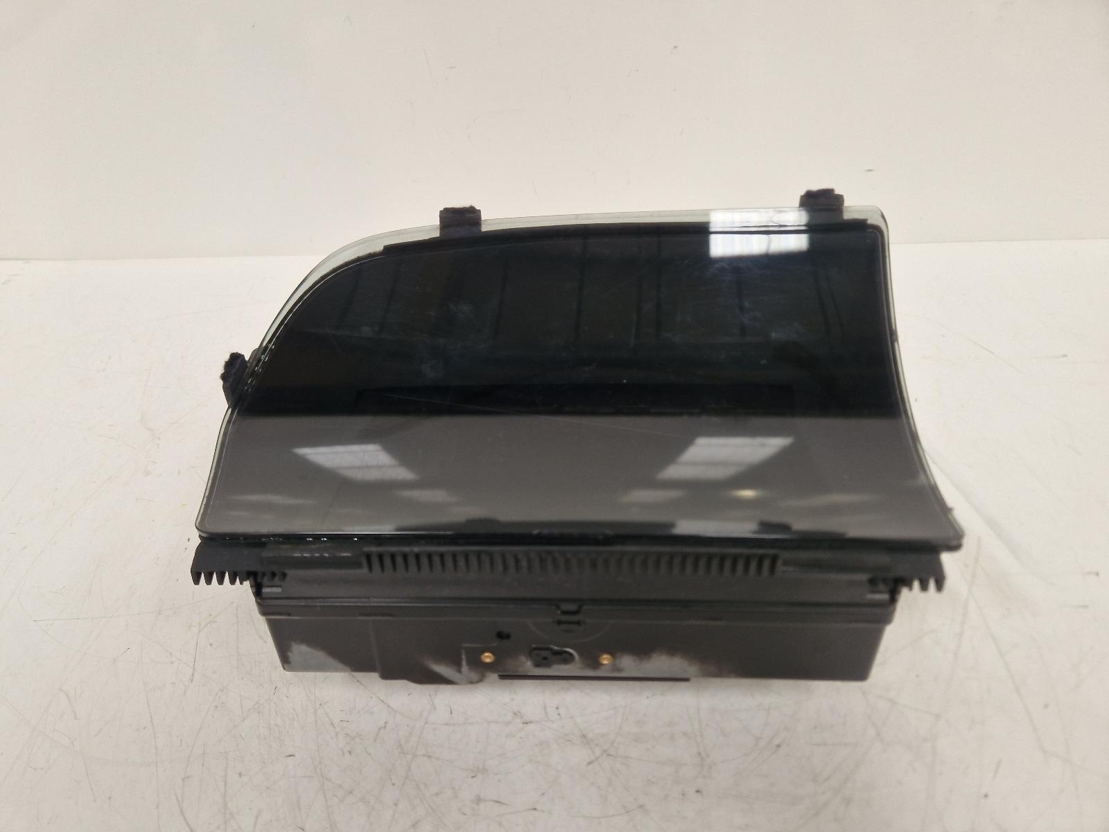 View Auto part A/V Equipment Mercedes S Class 2008