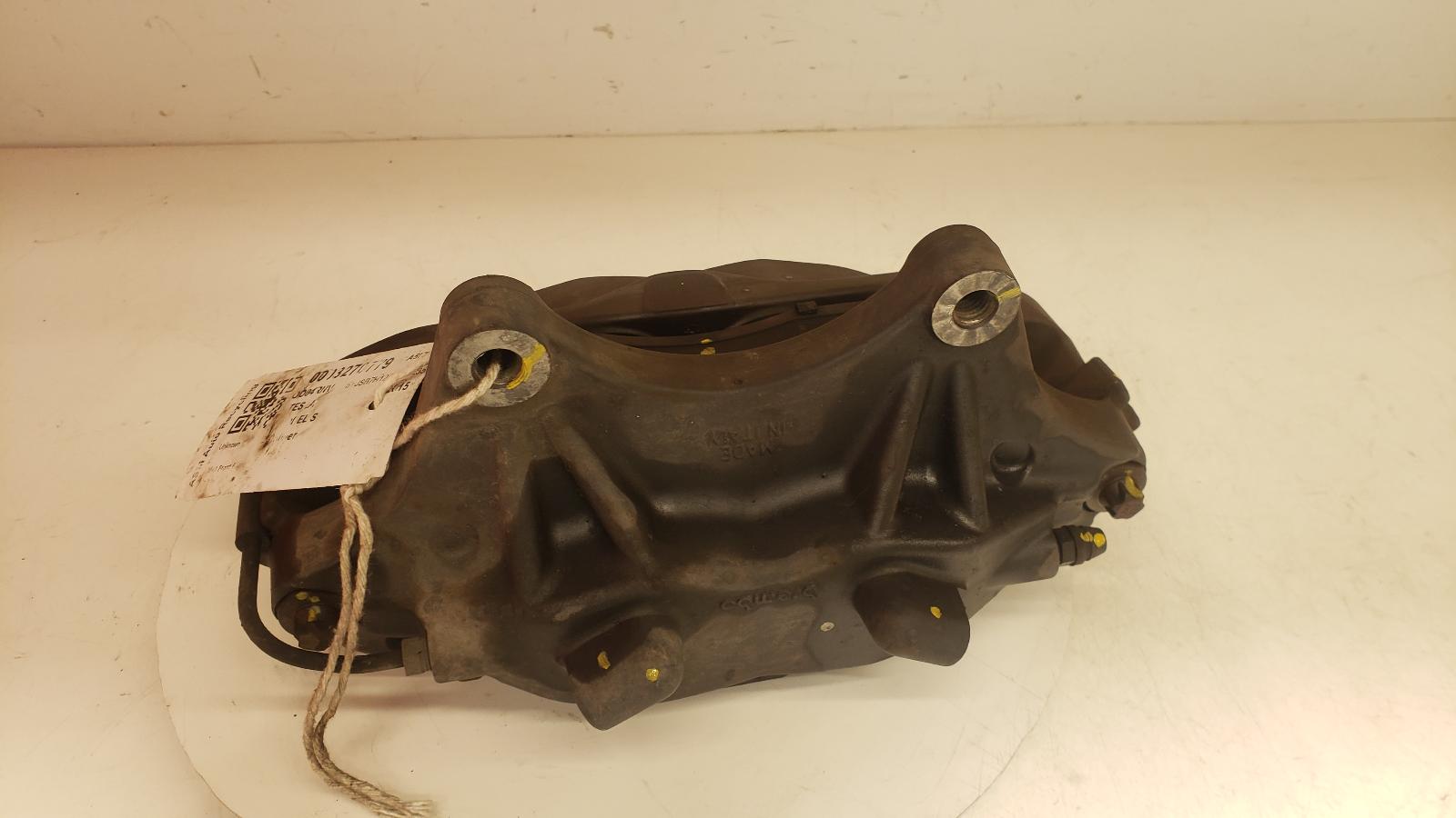 View Auto part Caliper Tesla Model S 2015