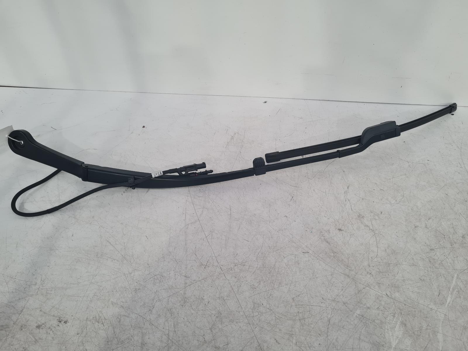 View Auto part Wiper Arm Jaguar I-pace 2019