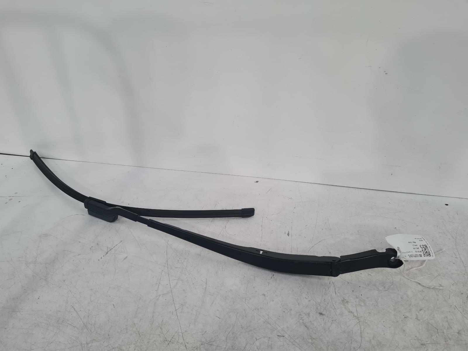 View Auto part Wiper Arm Jaguar I-pace 2019
