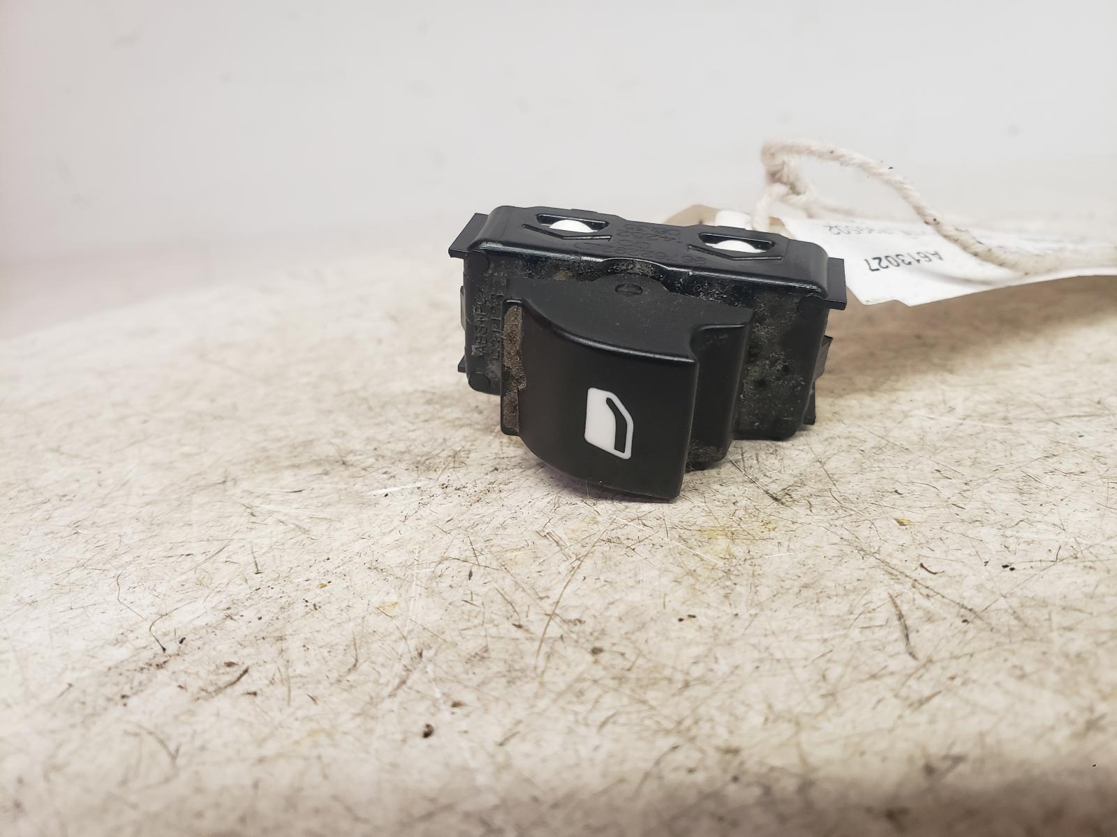View Auto part Elect. Window Switch Citroen C4 Picasso 2014