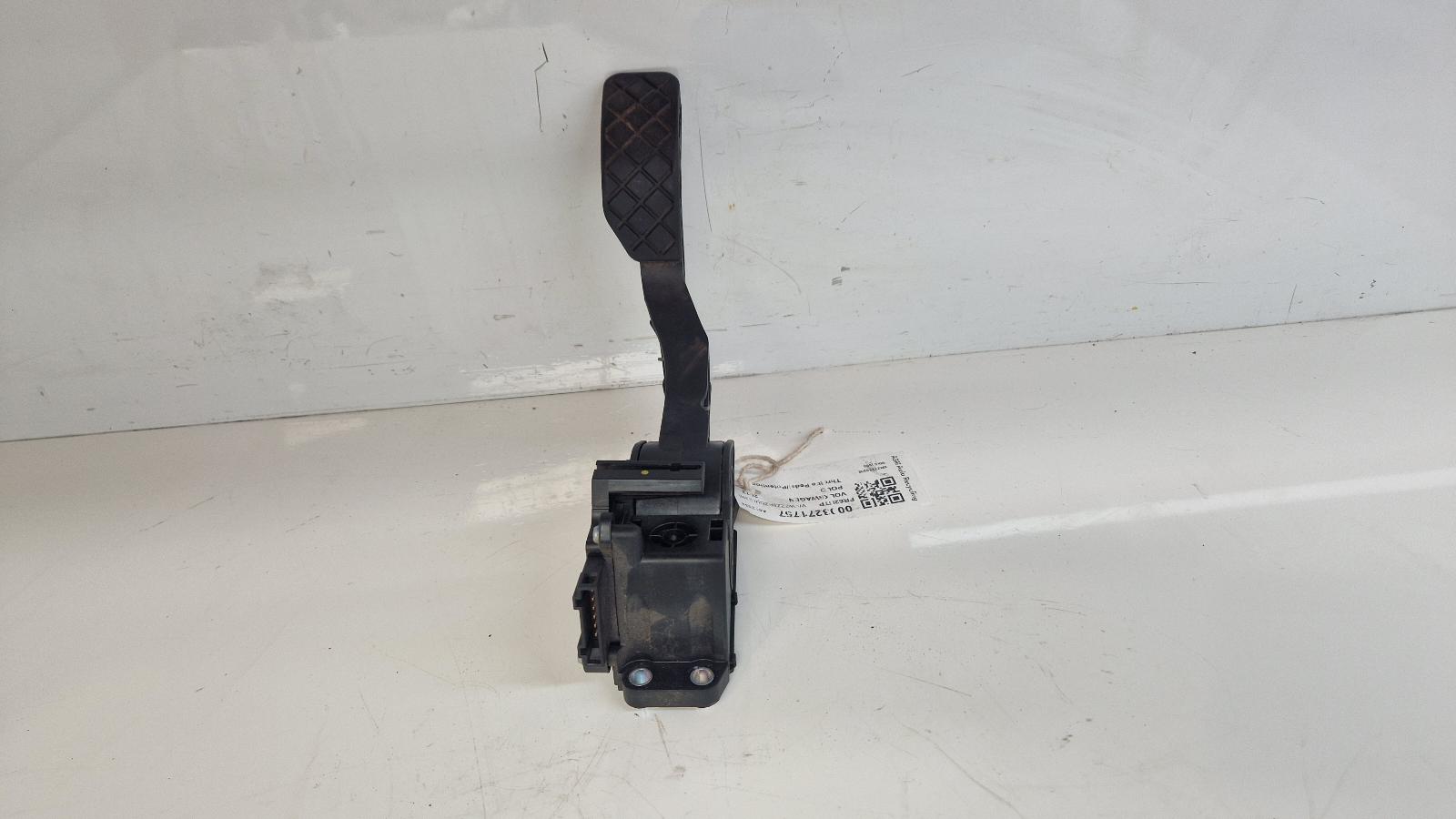 View Auto part Pedal Potentiometer Volkswagen Polo 2013