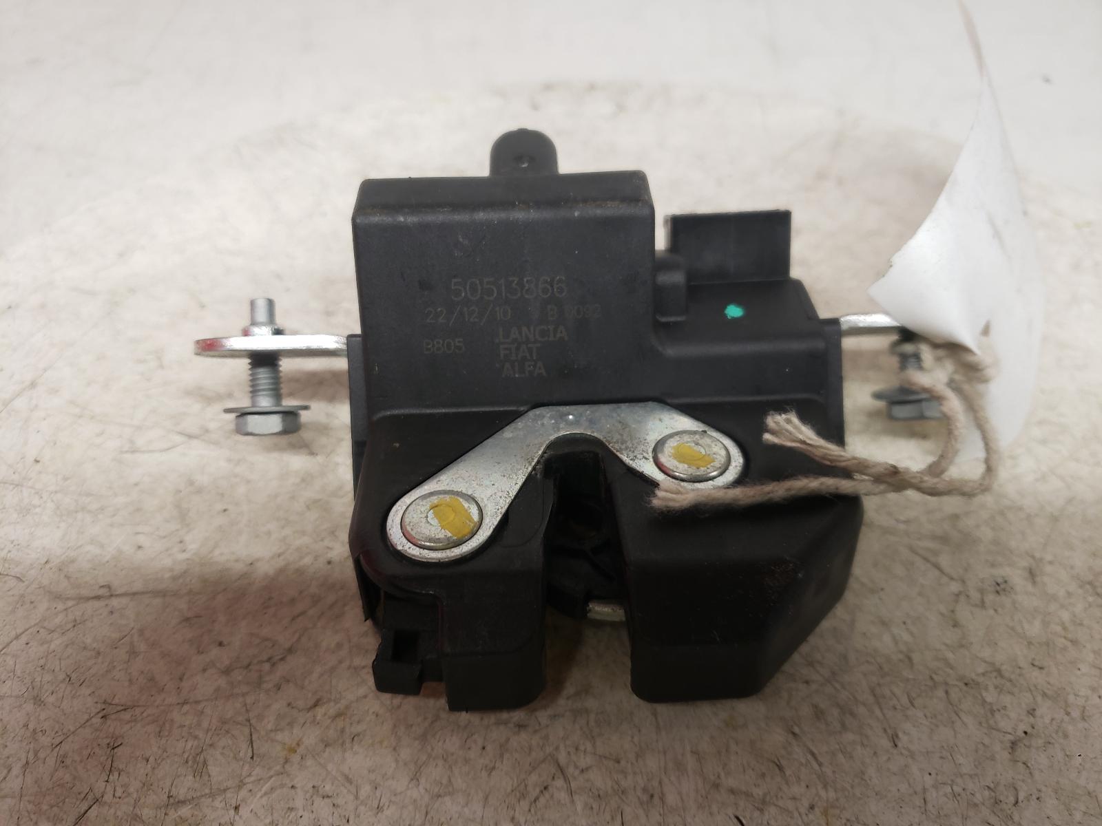 View Auto part Bootlid/Tailgate Lock Alfa Romeo Mito 2011