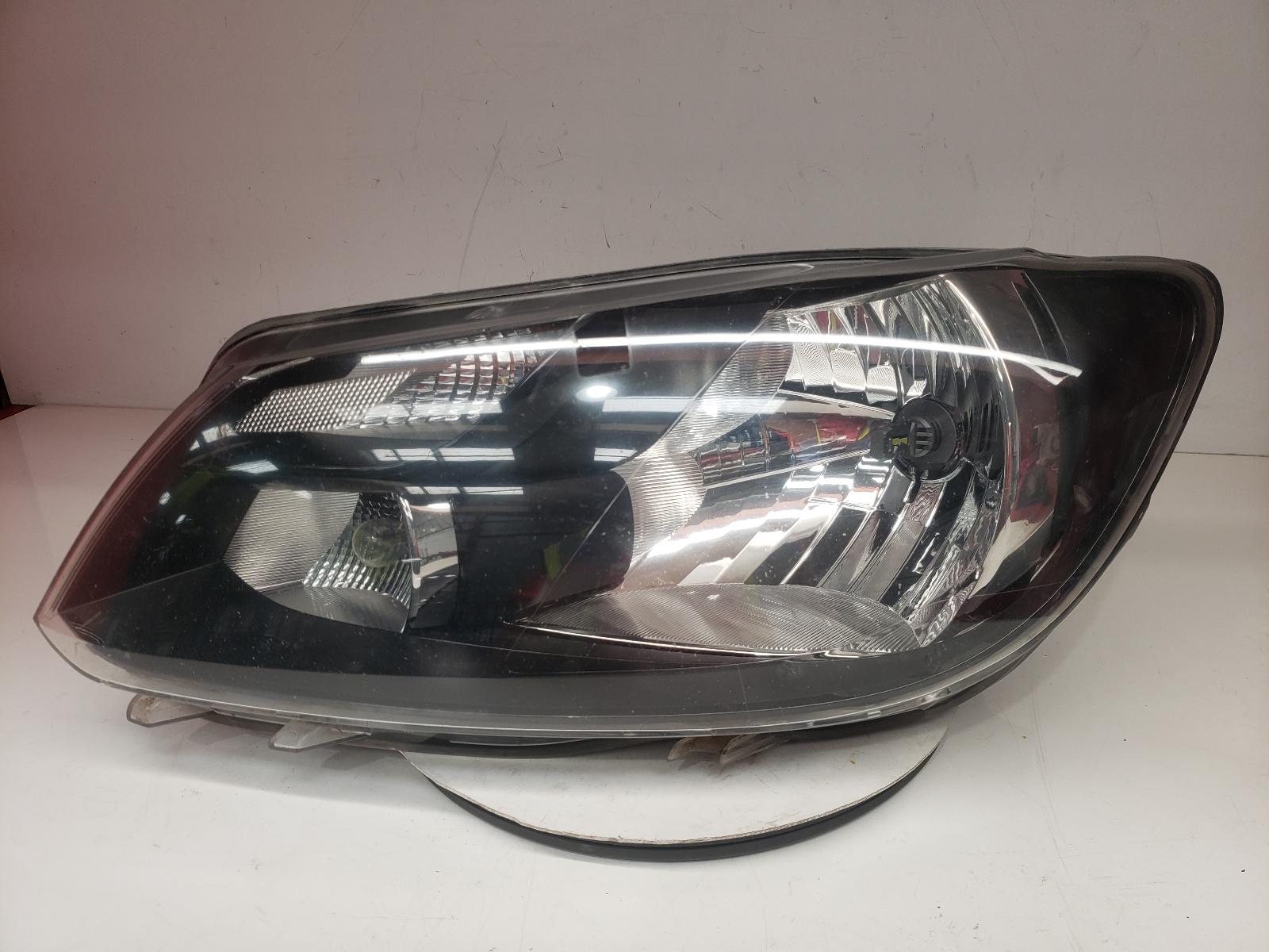 View Auto part L Headlamp Volkswagen Caddy 2014