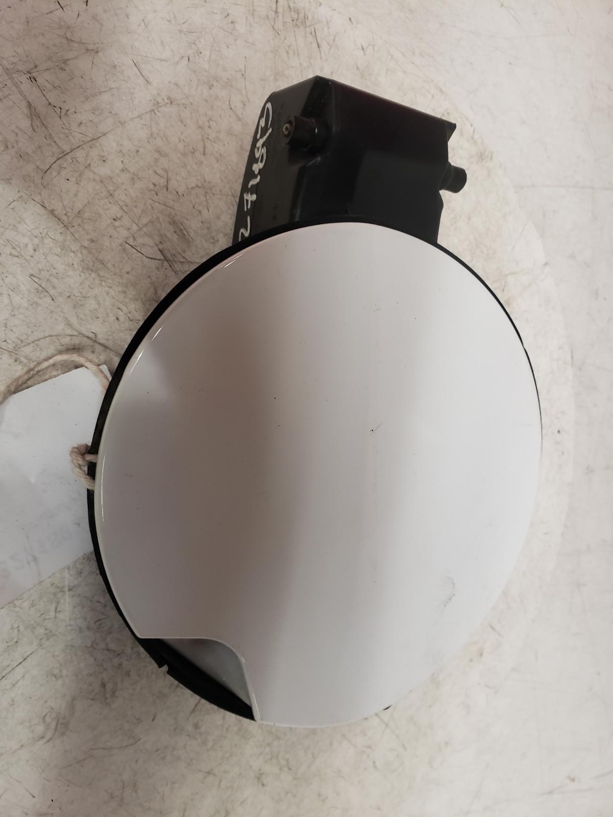 View Auto part Fuel Filler Flap Citroen Ds3 2012