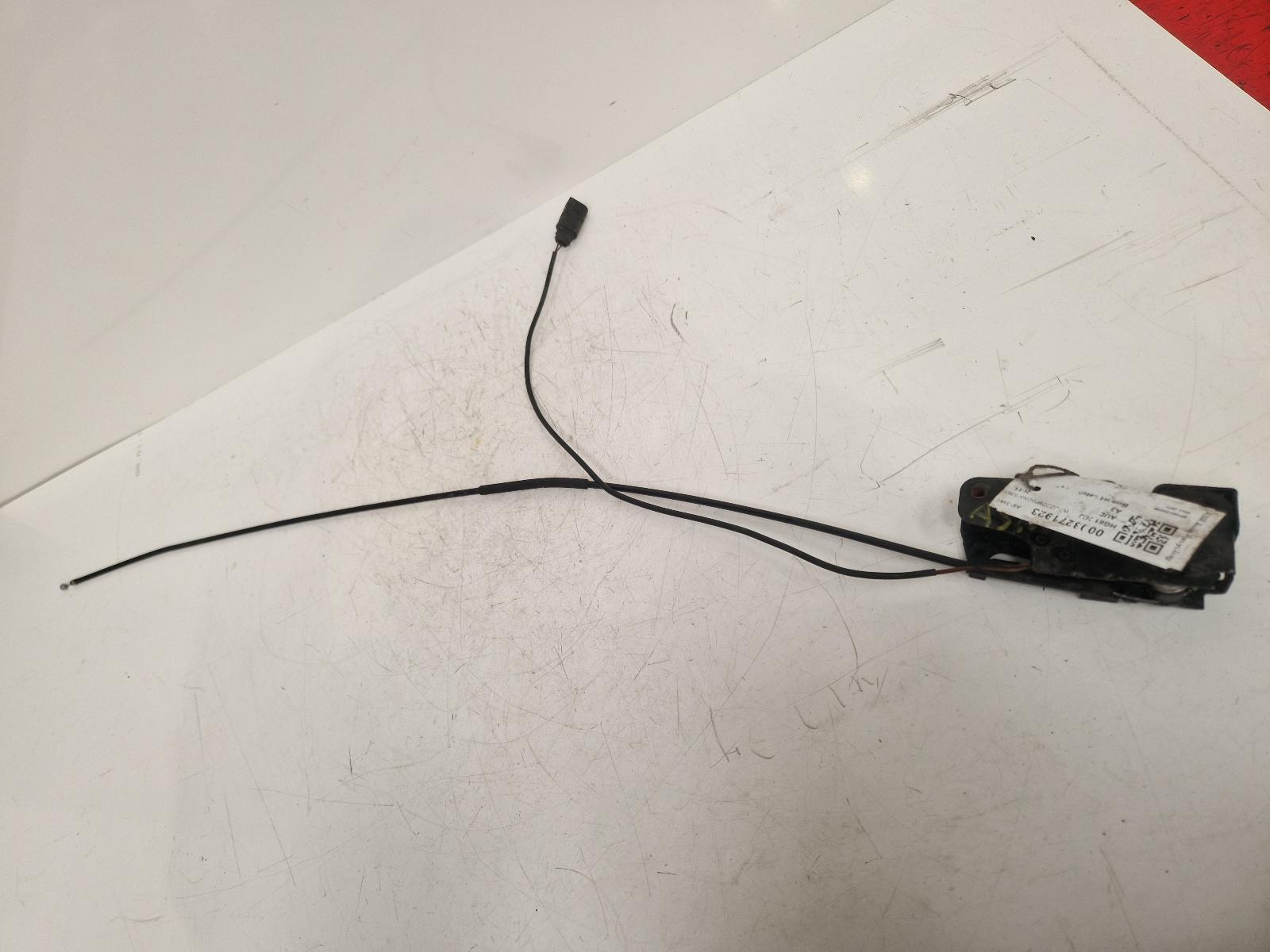 View Auto part Bonnet Latch Audi A3 2011