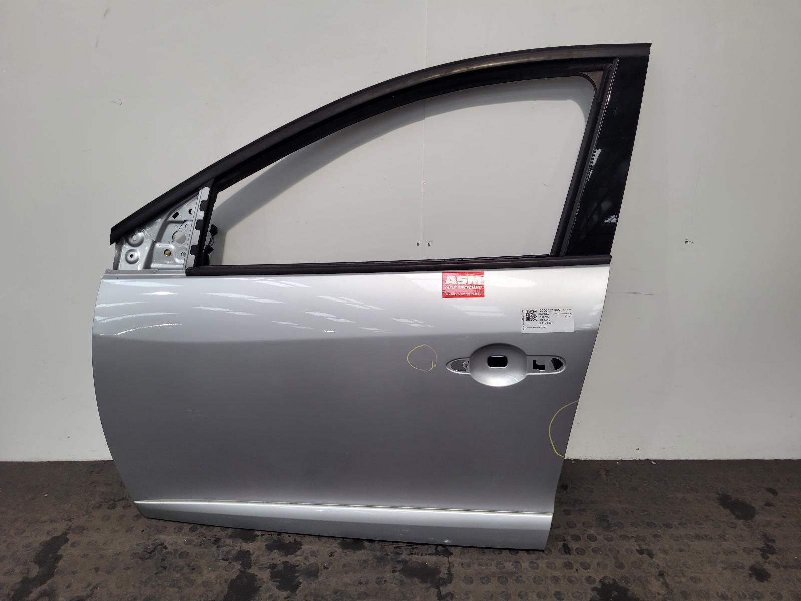 View Auto part L Front Door Renault Megane 2013