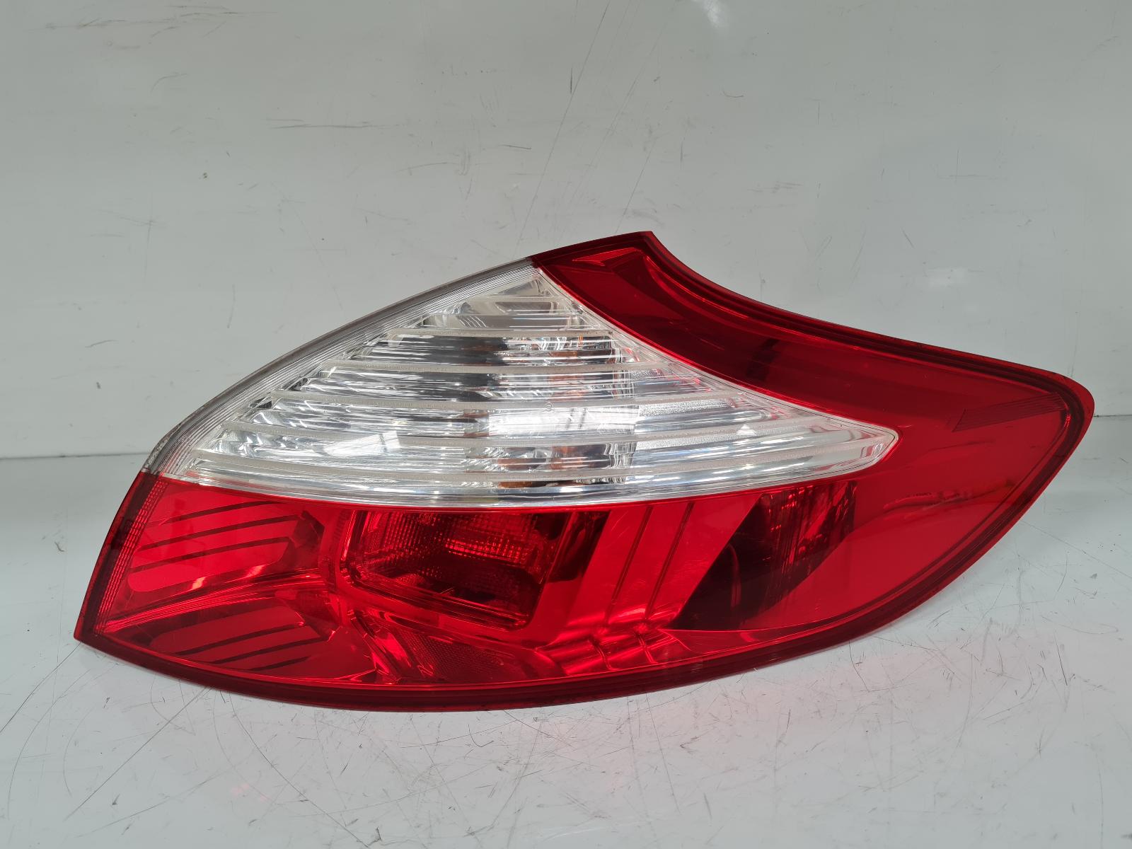 View Auto part R Taillight Renault Megane 2013