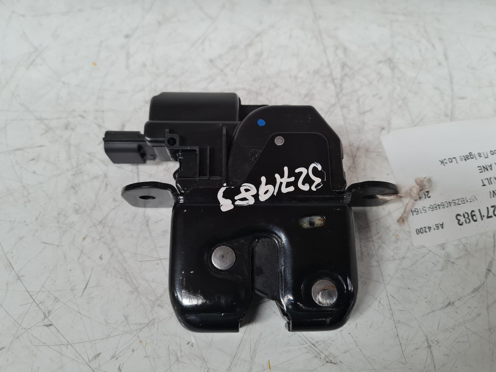 View Auto part Bootlid/Tailgate Lock Renault Megane 2013