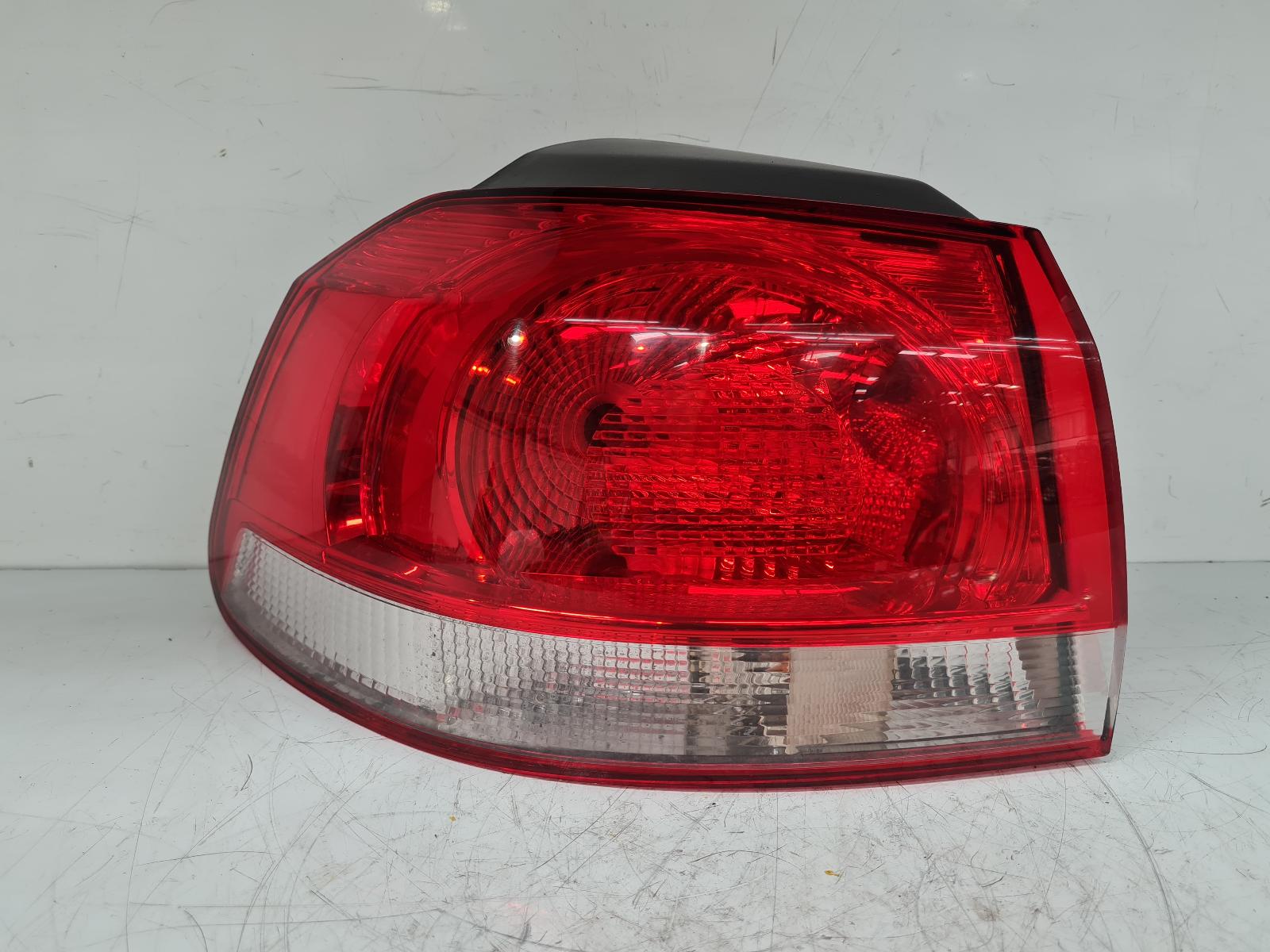 View Auto part L Taillight Volkswagen Golf 2010