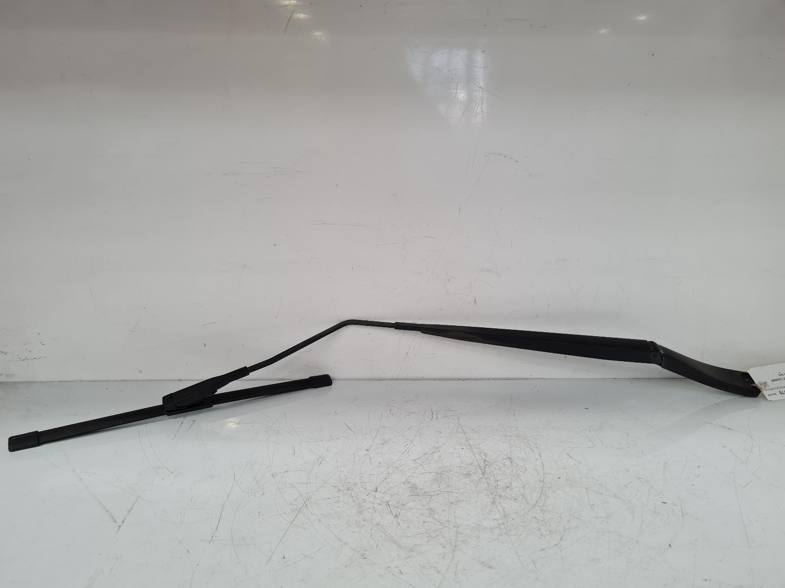 View Auto part Wiper Arm Ford Transit Courier 2015