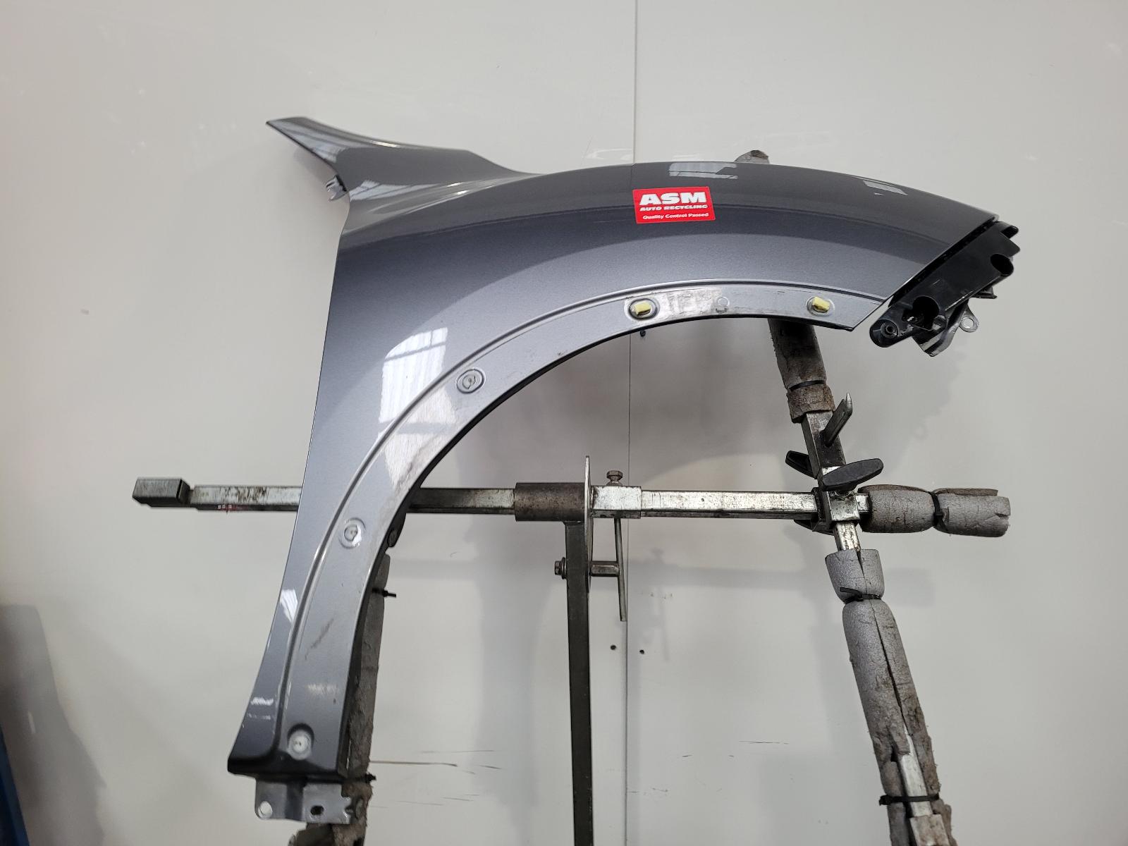 View Auto part R Wing Nissan Juke 2014