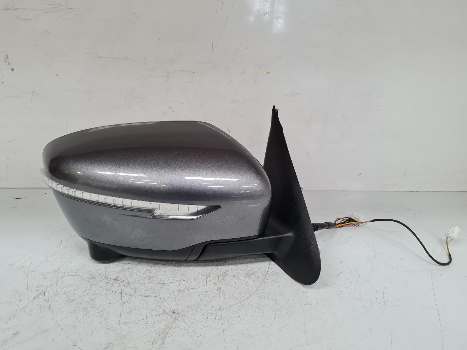 View Auto part R Door Mirror Nissan Juke 2014