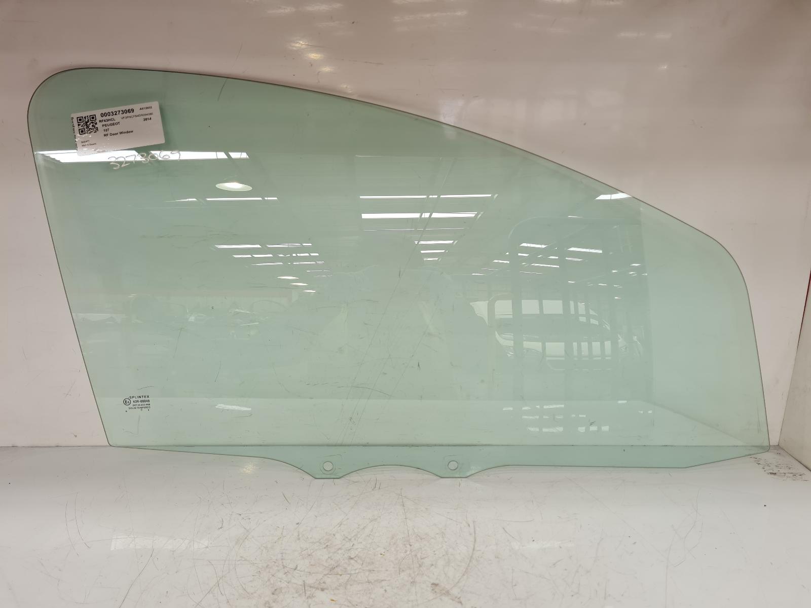 View Auto part RF Door Window Peugeot 107 2014
