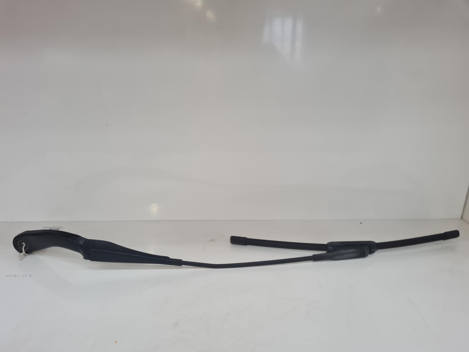 View Auto part Wiper Arm Bmw 1 Series 2013