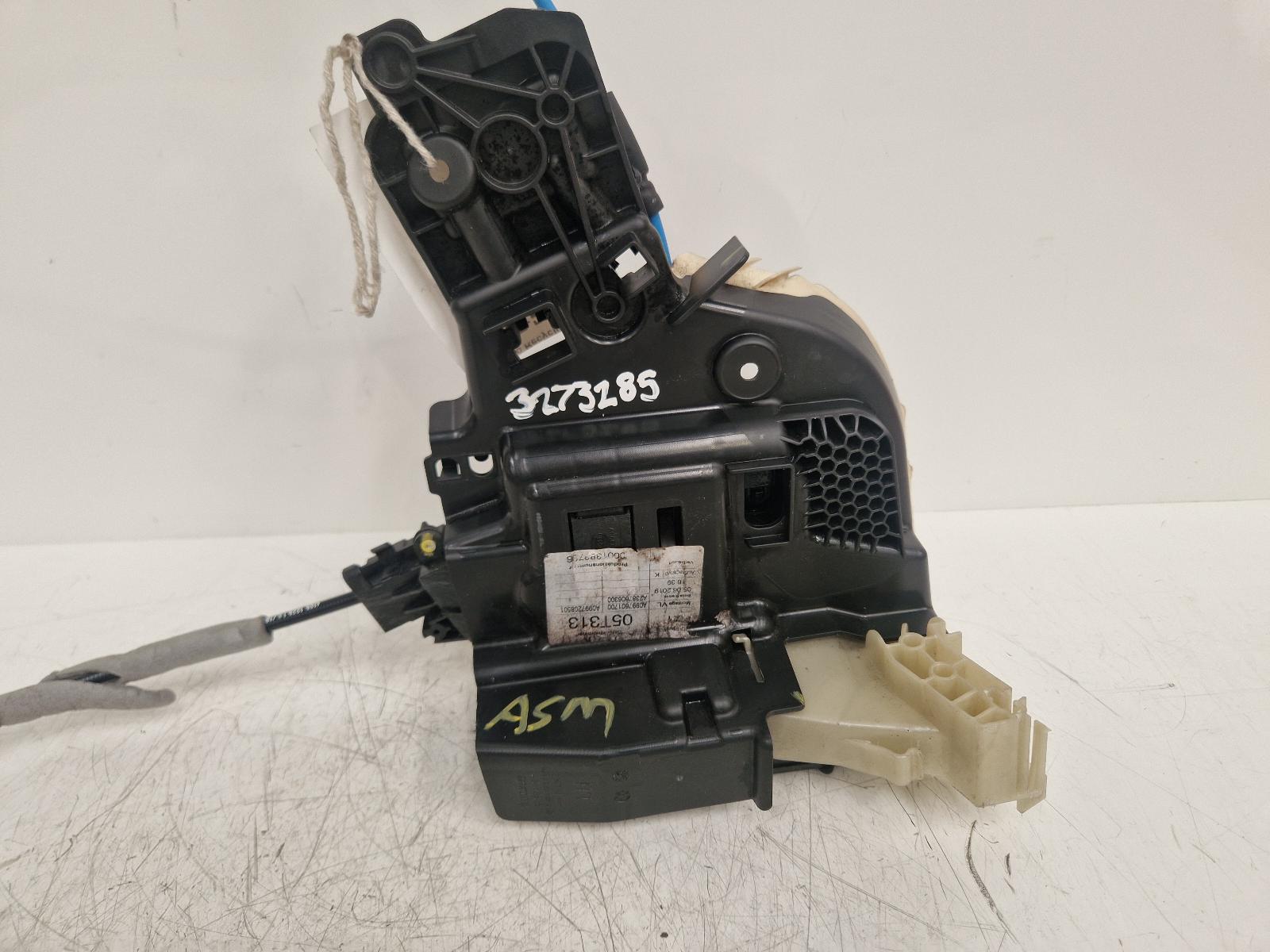 View Auto part Door Lock Assembly Mercedes E Class 2019