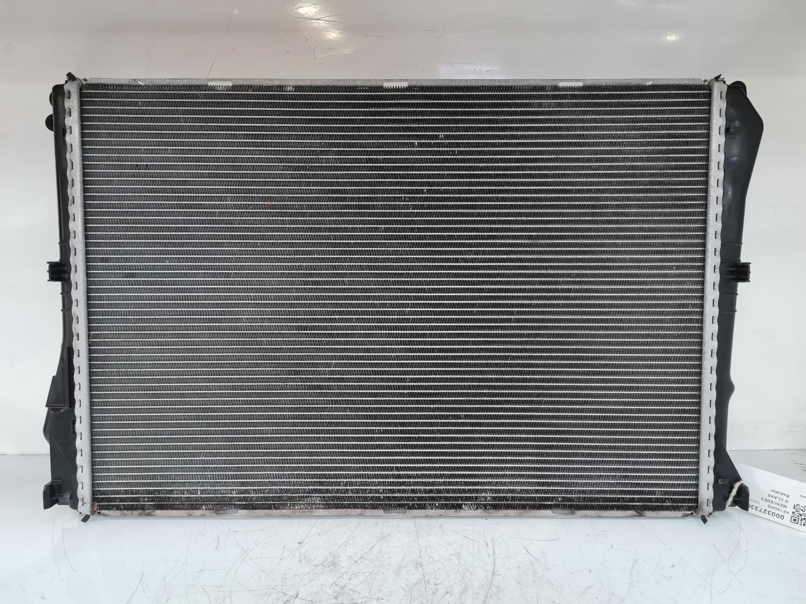 View Auto part Radiator Mercedes E Class 2019