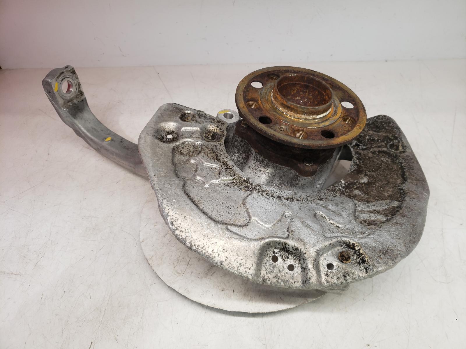 View Auto part LF Hub/Stub Axle Assembly Mercedes E Class 2019