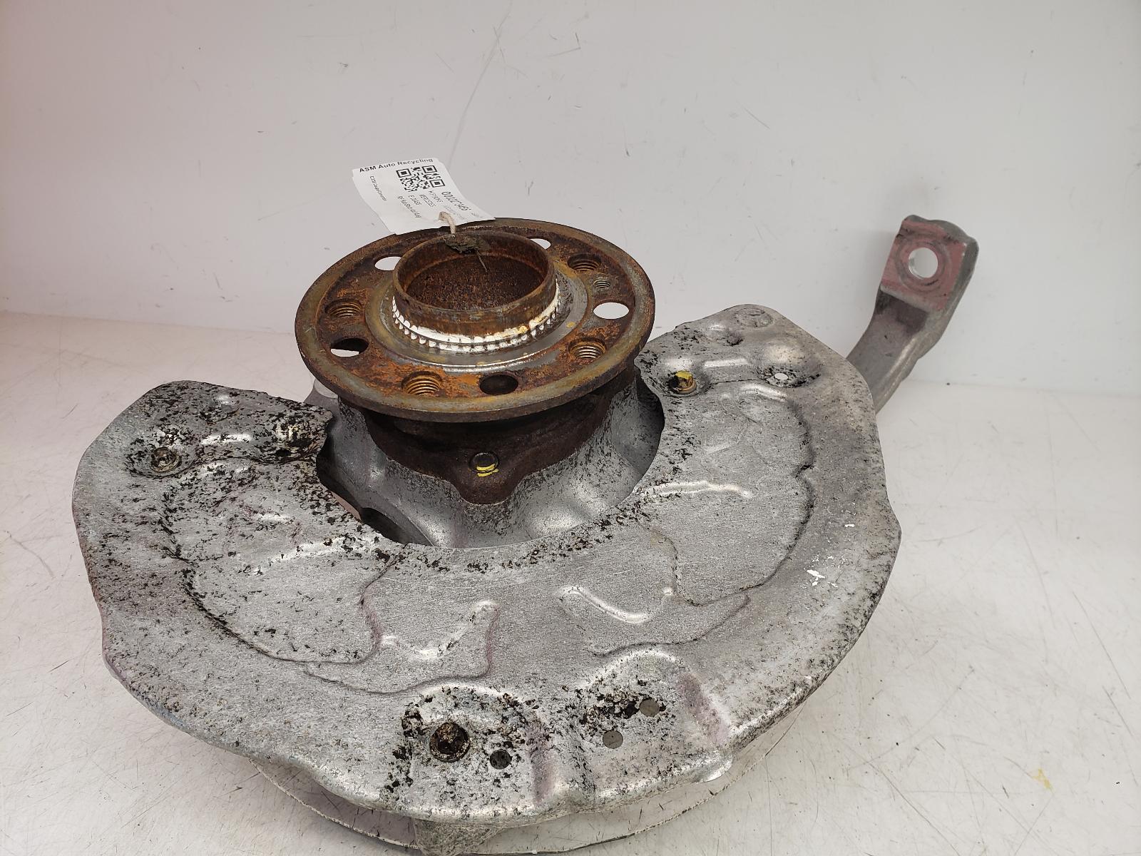 View Auto part RF Hub/Stub Axle Assembly Mercedes E Class 2019