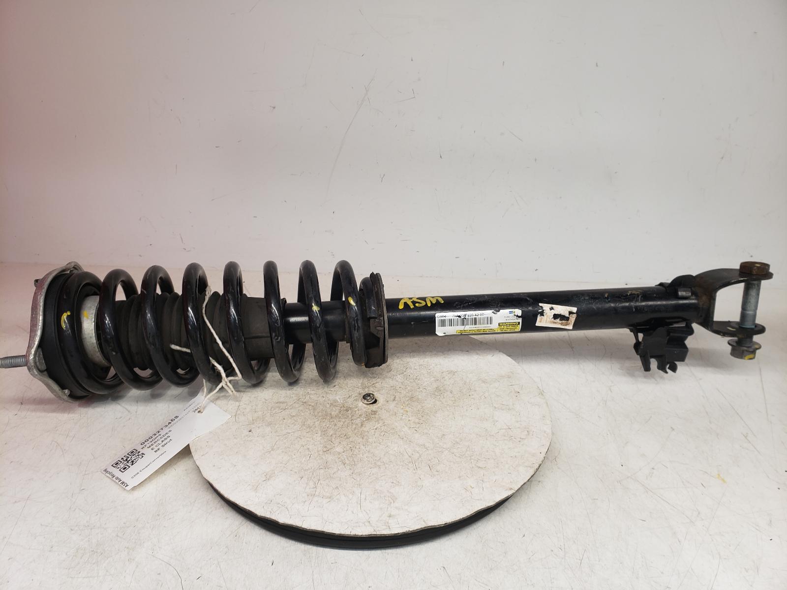 View Auto part RF Strut Mercedes E Class 2019