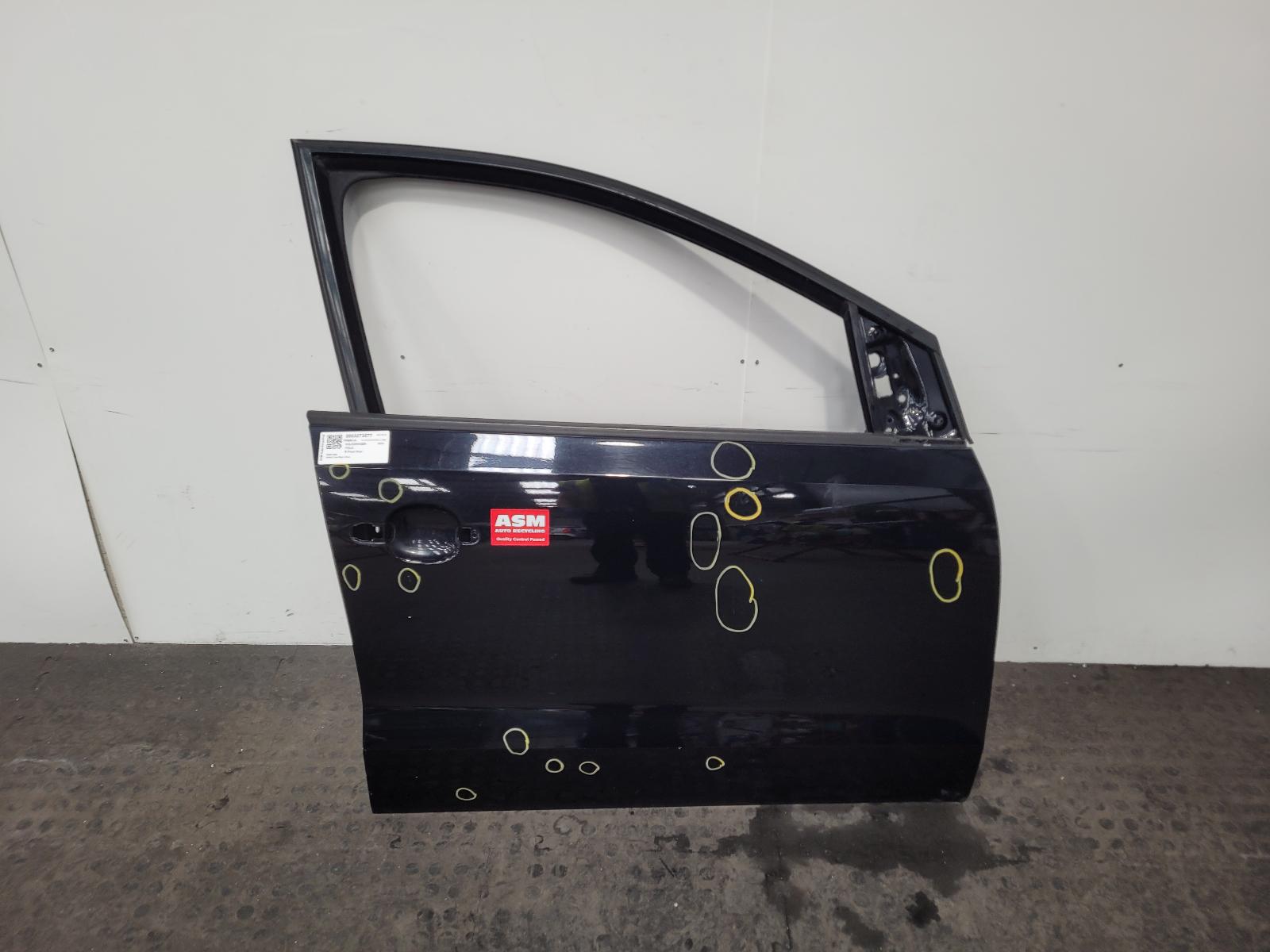 View Auto part R Front Door Volkswagen Polo 2010