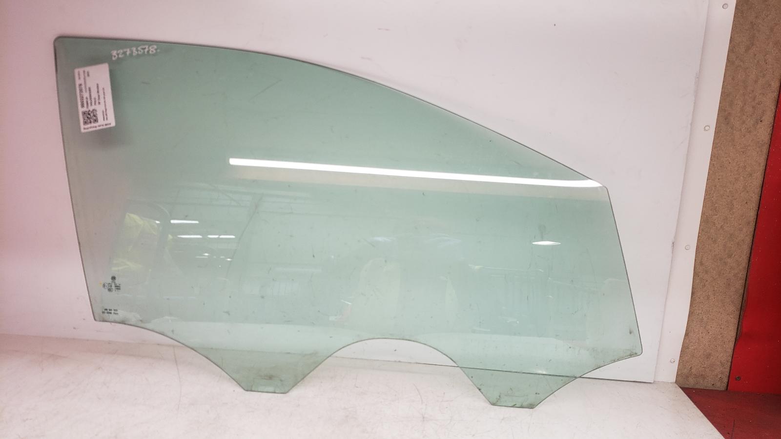View Auto part RF Door Window Volkswagen Polo 2010
