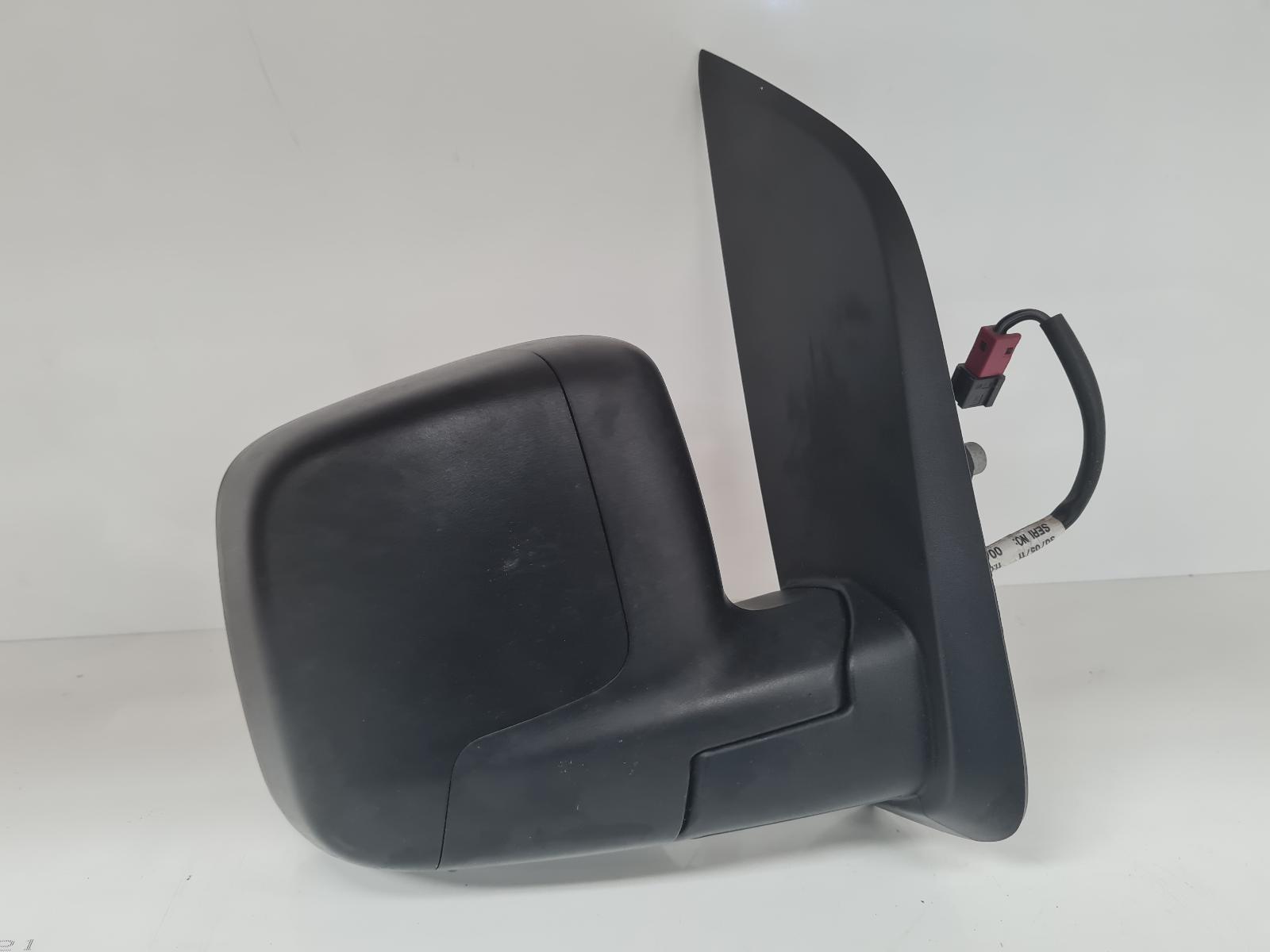 View Auto part R Door Mirror Peugeot Bipper 2011