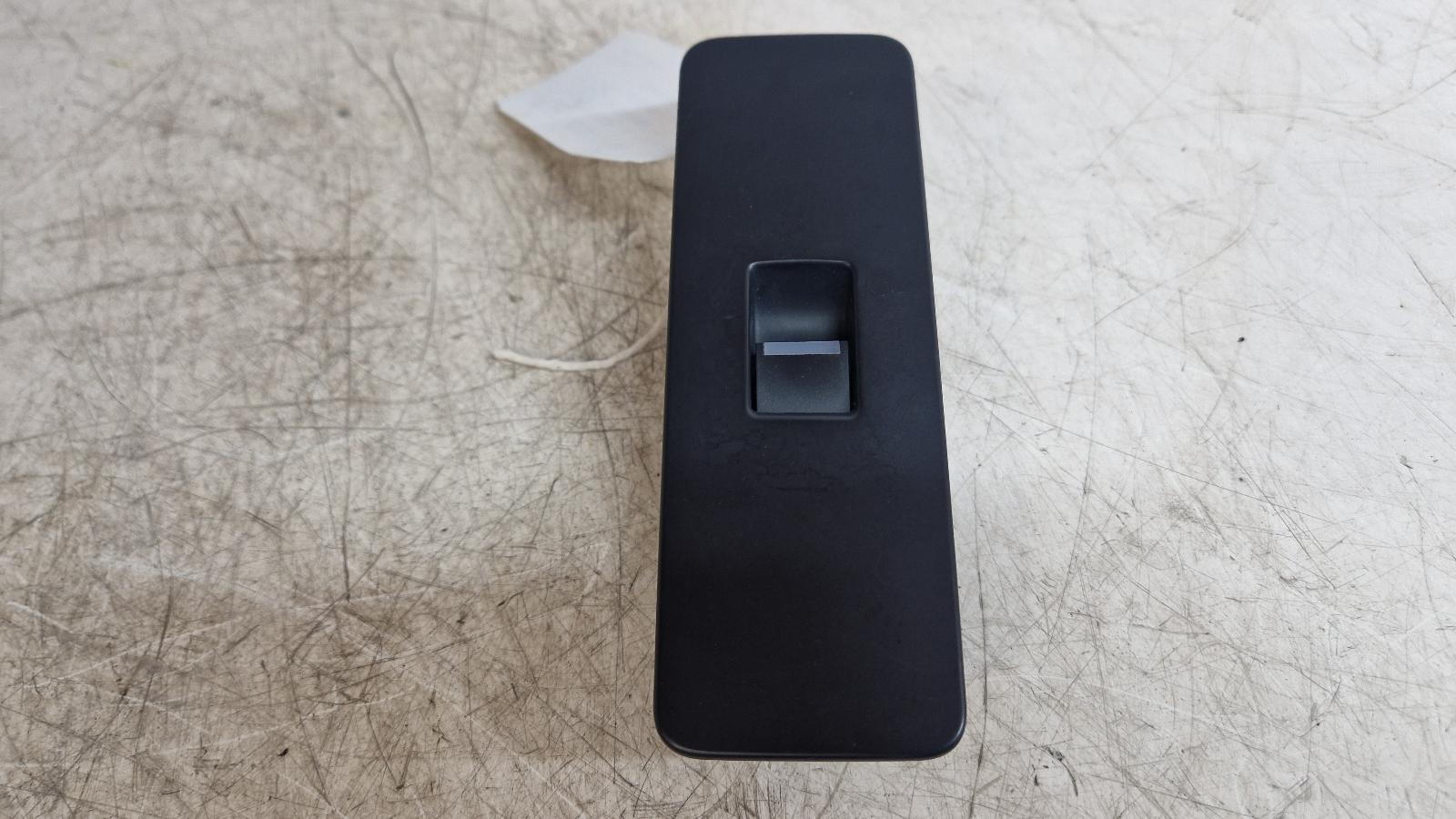 View Auto part Elect. Window Switch Land Rover Discovery Sport 2015